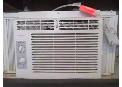 FRIGIDAIRE Mini-Compact A/C unit