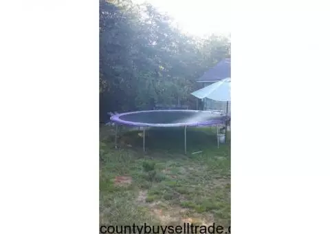 17 ft round trampoline