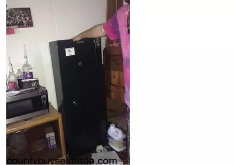 Gun Safe - Good Condition