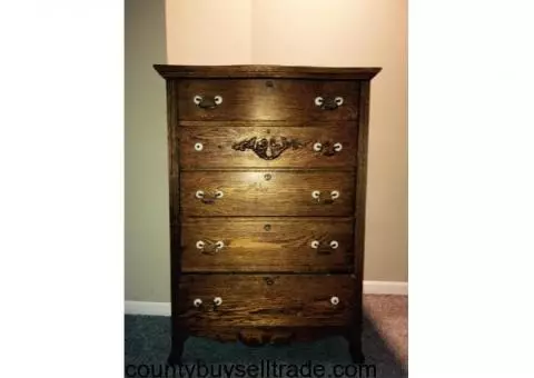 Antique chest of drawers