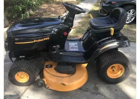 2007 Poulman PRO riding lawn mower