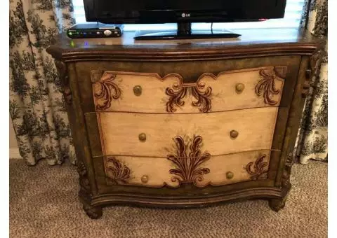 Beautiful Bombay Chest