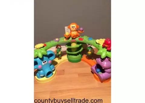 Fisher-Price Crawl and Cruise Musical Jungle