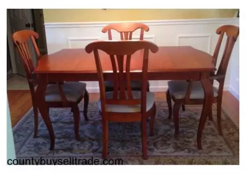 Stanley Furniture Dining Room Set