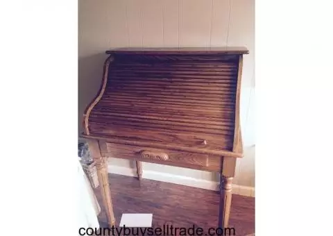 Antique roll top desk