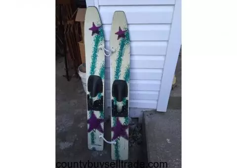 Kids water skis