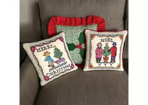 Christmas Pillows-3