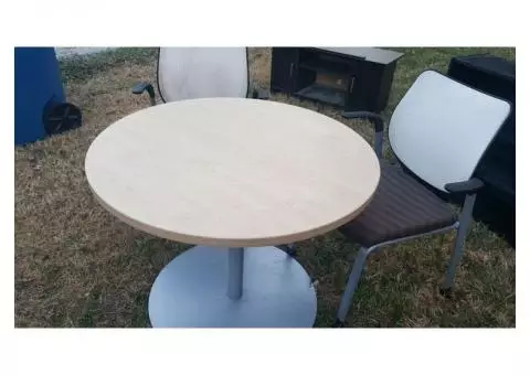 Round Office Desk and Chairs