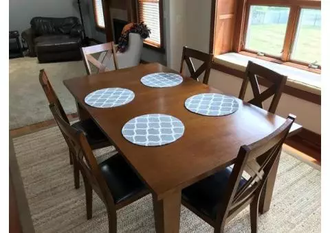 Dining room table