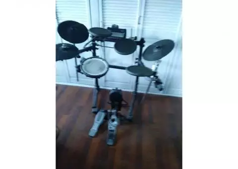 Roland Electronic Drum Kit