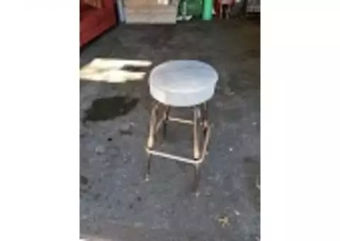 Bar stool