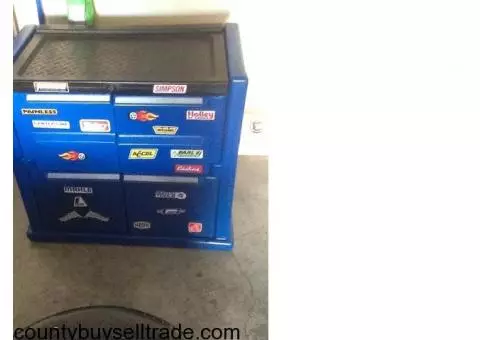 Little tikes dresser