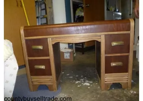 child's "waterfall" desk