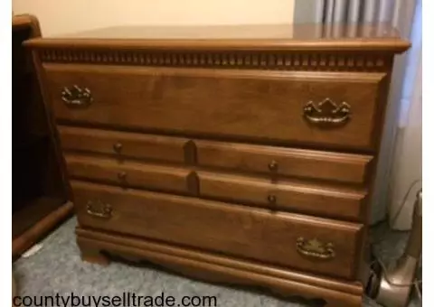 Chest of drawers