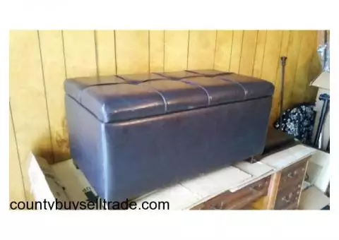 storage ottoman