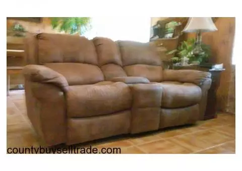 Bassett duel recliner