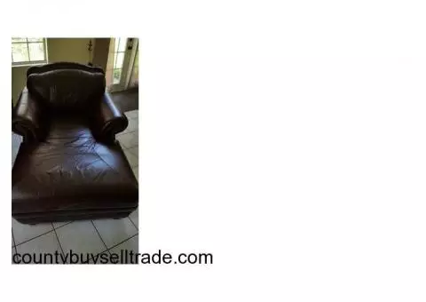 Hagerty brown Leather Chaise