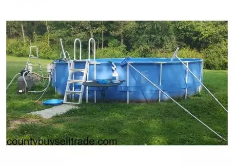 18' swimming pool 4' deep