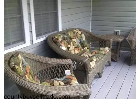 Wicker sunroom furniture