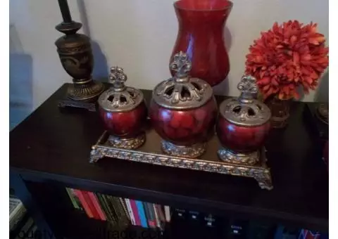 Red potpourri jars w/base