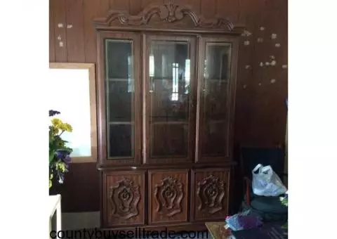 Cabinet hutch