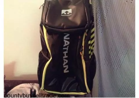 Nathan carry-on Sports Bag Triathletes fits cubbies