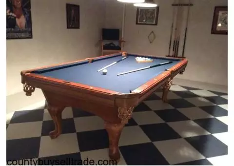 8' pool table