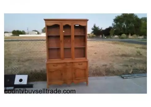 French Provincial Hutch