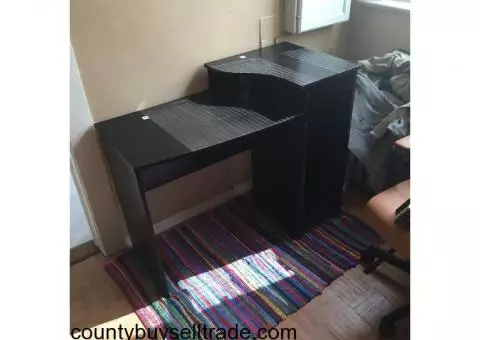 Computer desk