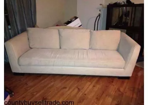 Nice Stylish Couch - Must go today!