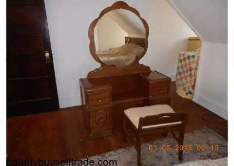 Art Deco dressing table and stool