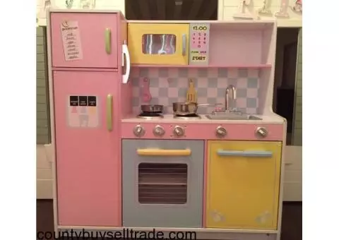 SOLD - Kidkraft Large Pastel Play Kitchen