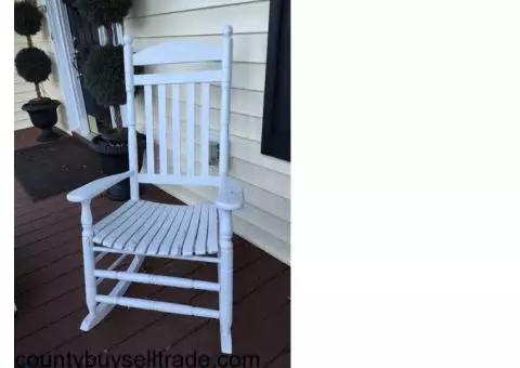 3 White wooden Rocking chairs