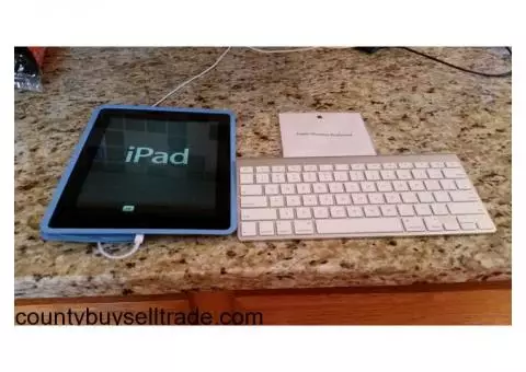 IPad w/Retina 16 gb Verizon (Ms 522LL/A) with blue cover and Apple keyboard (MC 184LL/B)