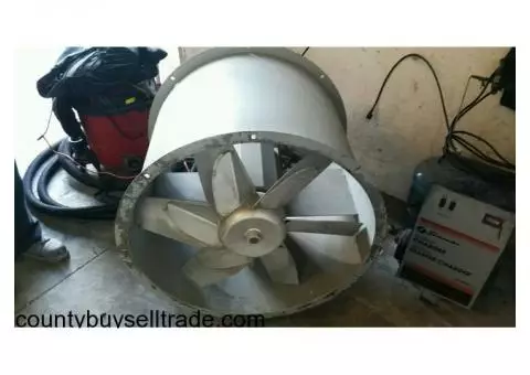 Industrial exhaust fan