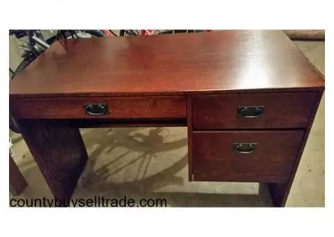 3 Drawer desk