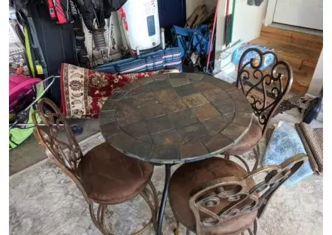 Round Table with 3 Chairs