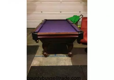 POOL TABLE