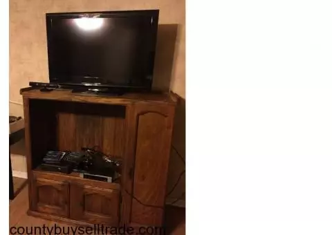 Entertainment center