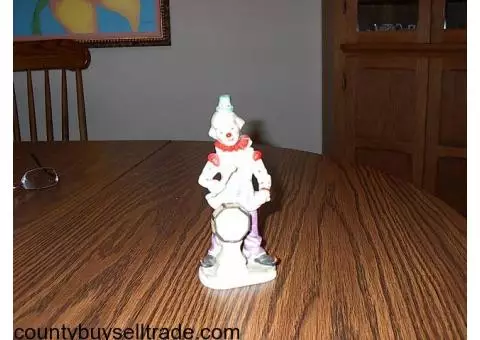 Figurine