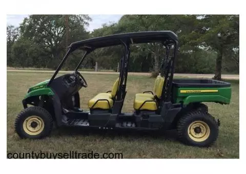 John Deer Gator 4 Seater