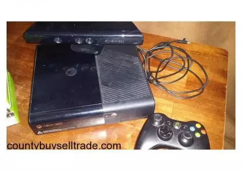 Xbox 360 w/ Kinnect