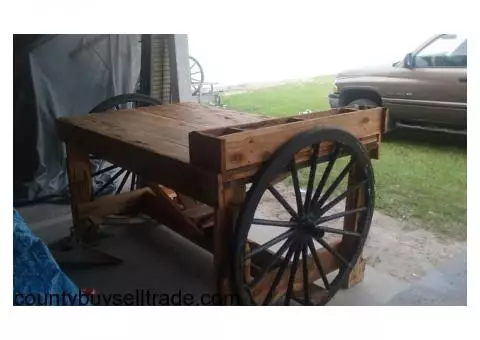 Table bar wagon wheel western decor