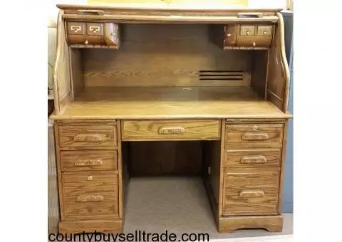 Beautiful Oak Roll Top Computer Desk