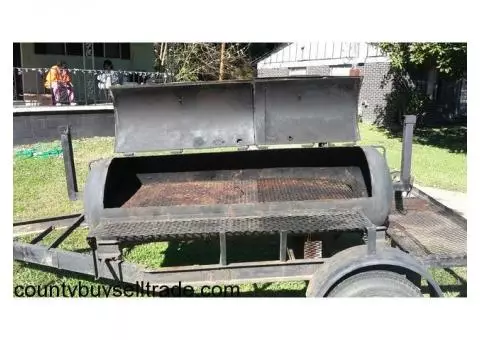 Trailer pull BBQ Grill