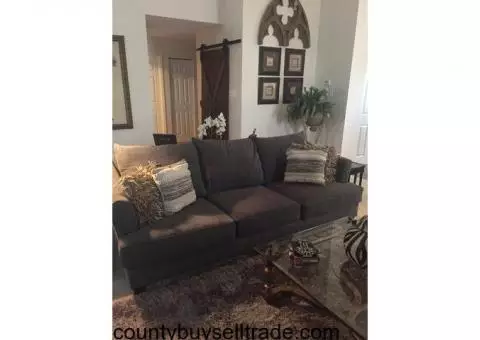 Sofa excellent condition