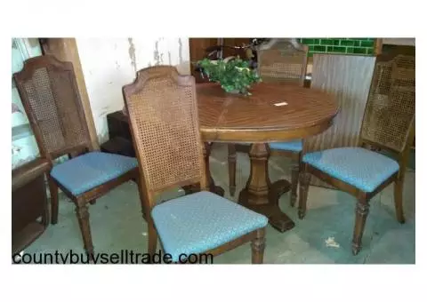 Dining Room Table and Chairs