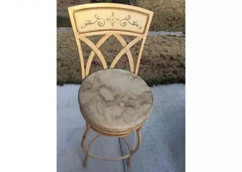 4 bar stools