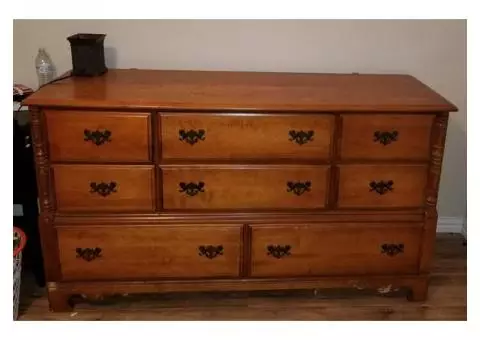 Ballman-Cummings Vintage Bedroom Set