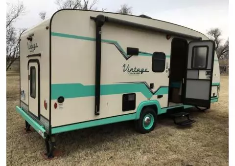 2018 Gulf Stream VINTAGE CRUISER 19BFD